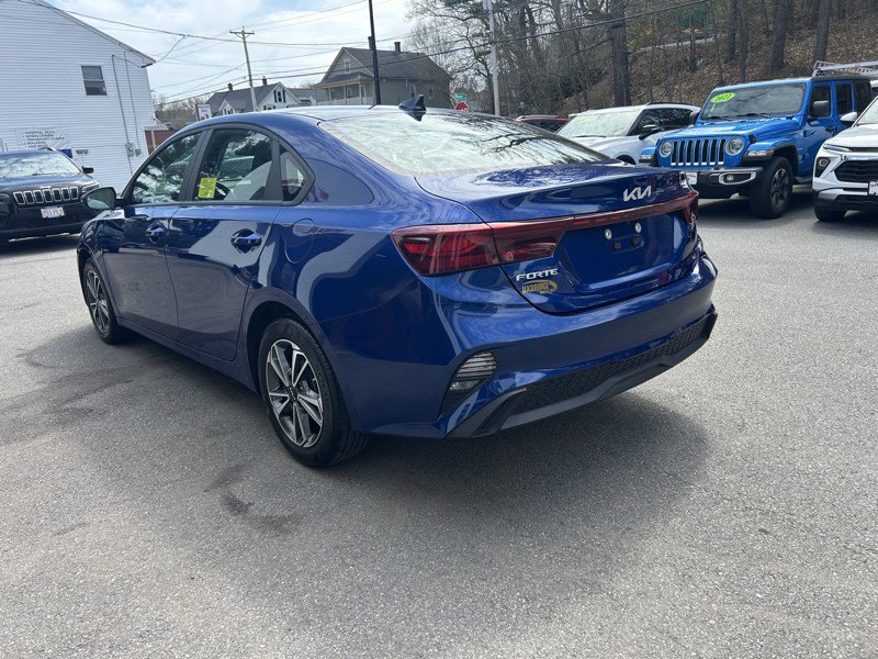 Used 2023 Kia Forte LXS w/ LXS Technology Package FWD image 5