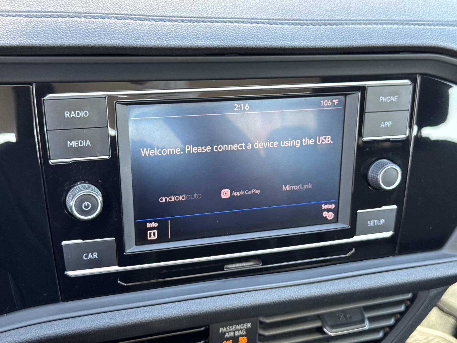 Used 2019 Volkswagen Jetta SE FWD image 13
