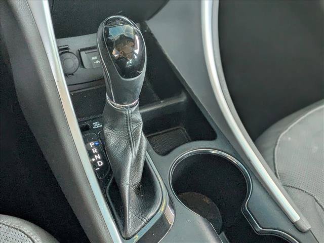 Used 2015 Hyundai Sonata Limited w/ Option Group 02 FWD image 8