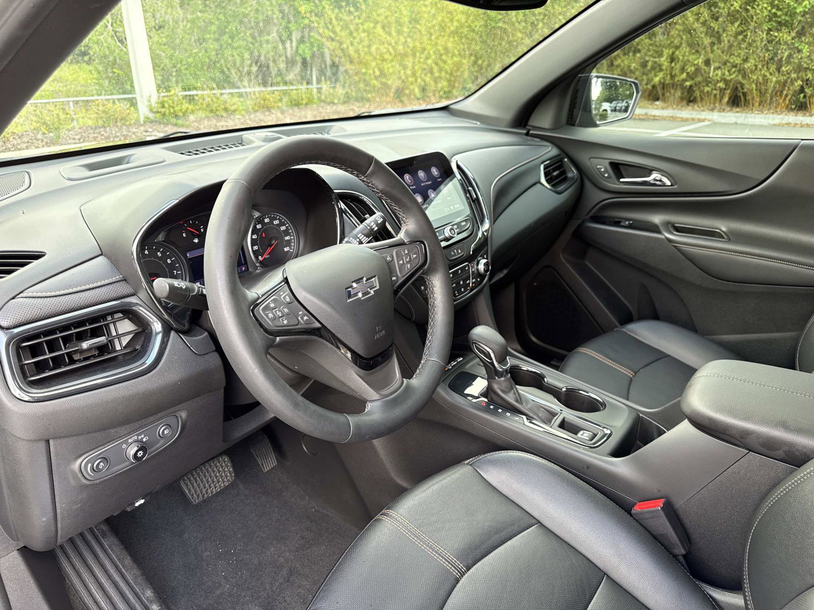 Used 2023 Chevrolet Equinox Premier FWD image 22