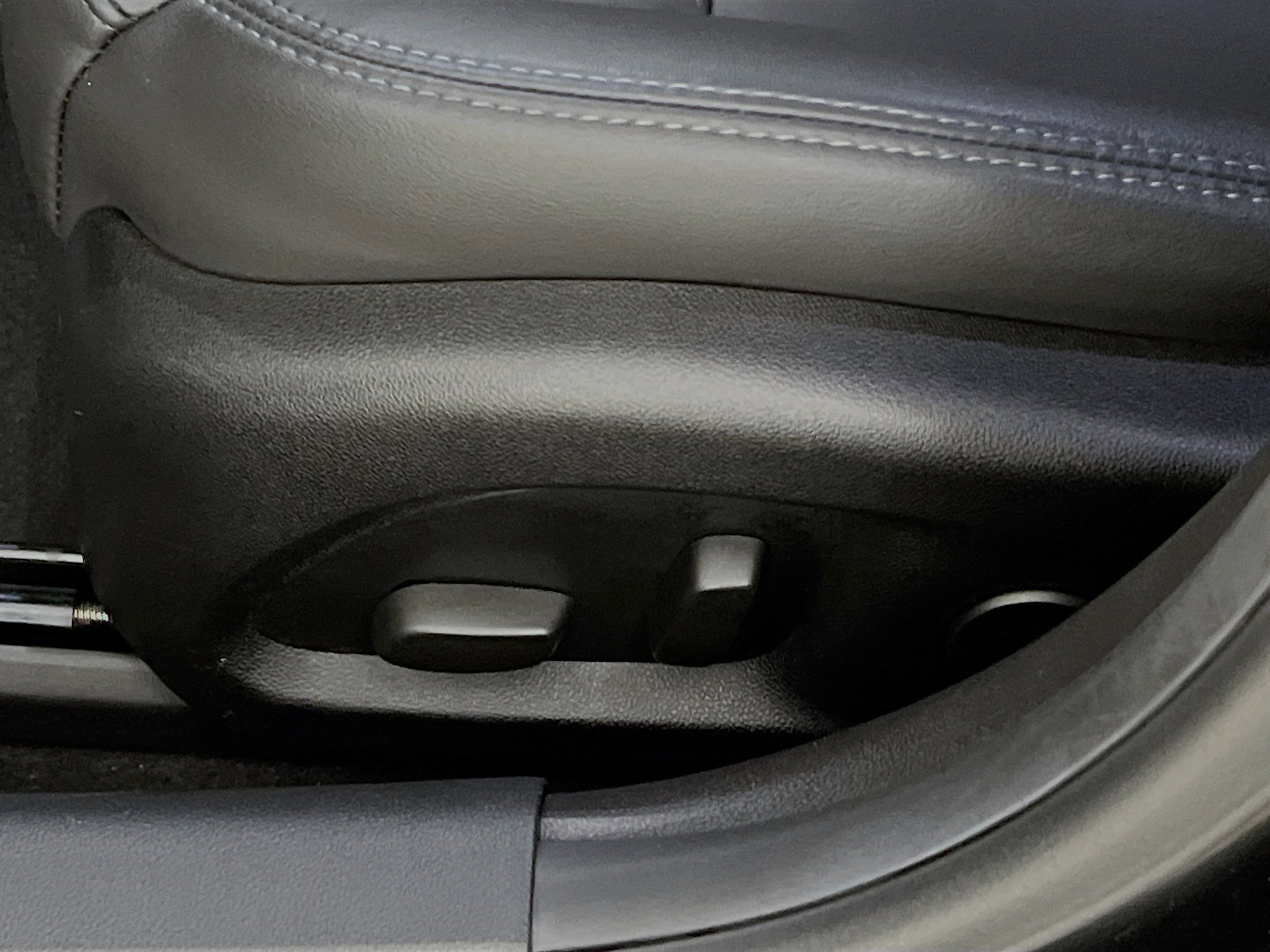 Used 2022 Cadillac CT4 Luxury w/ Sun And Sound Package image 16