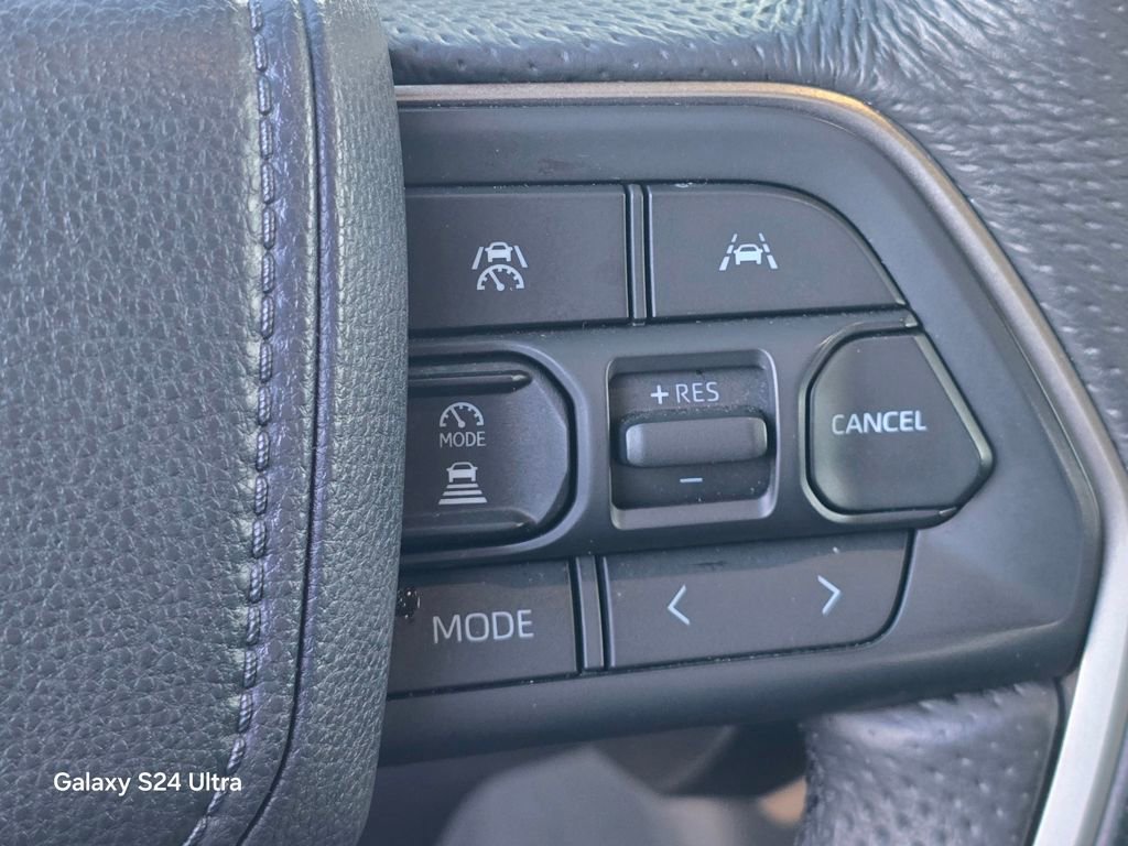 Used 2024 Toyota Tacoma TRD Off-Road image 24