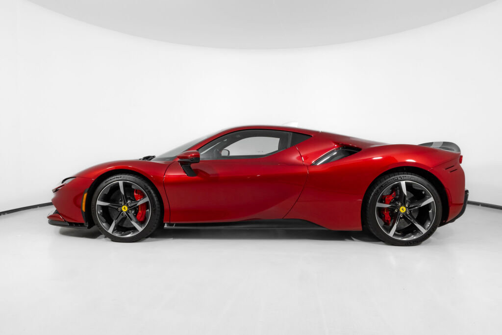 Used 2023 Ferrari SF90 Stradale image 3
