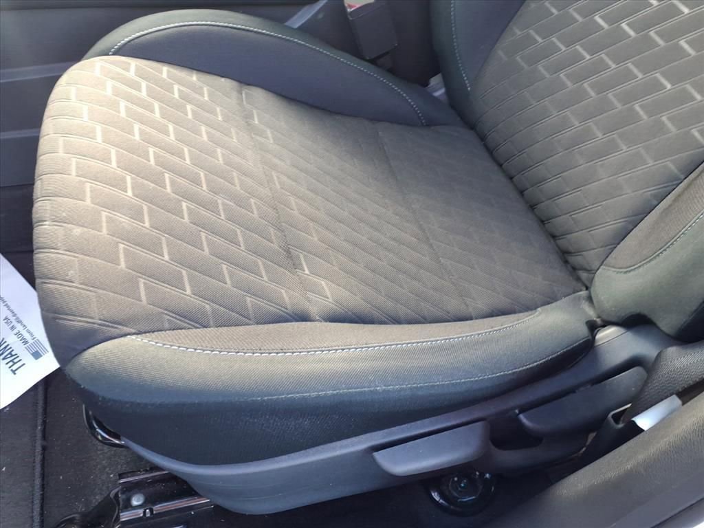 Used 2024 Nissan Kicks SV image 12