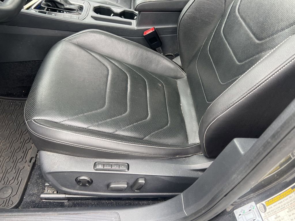 Used 2020 Volkswagen Jetta SEL Premium FWD image 13