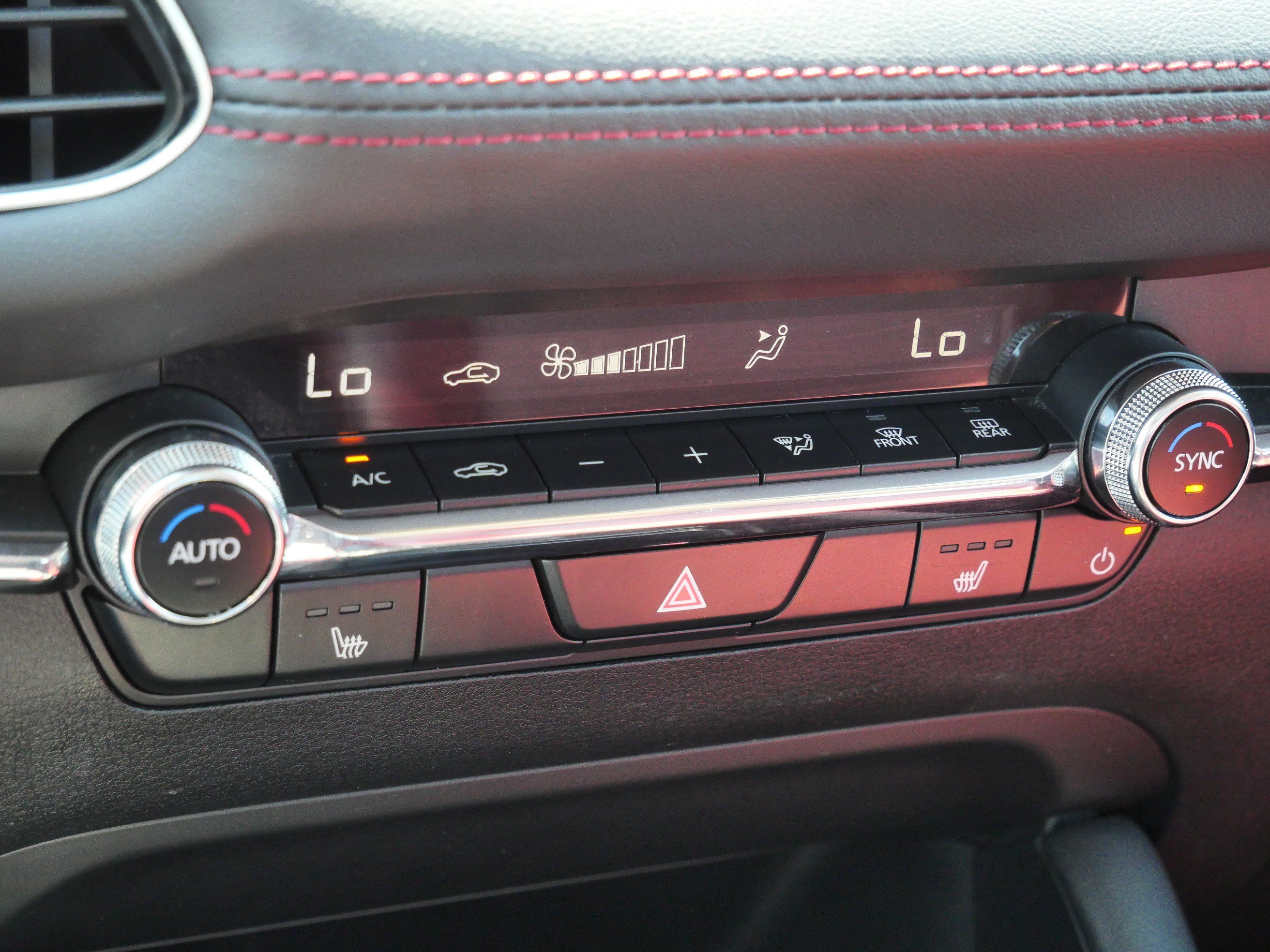 Used 2024 MAZDA MAZDA3 s AWD/4WD image 24