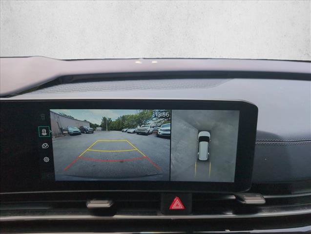 Used 2025 Kia Carnival SX Prestige FWD image 13