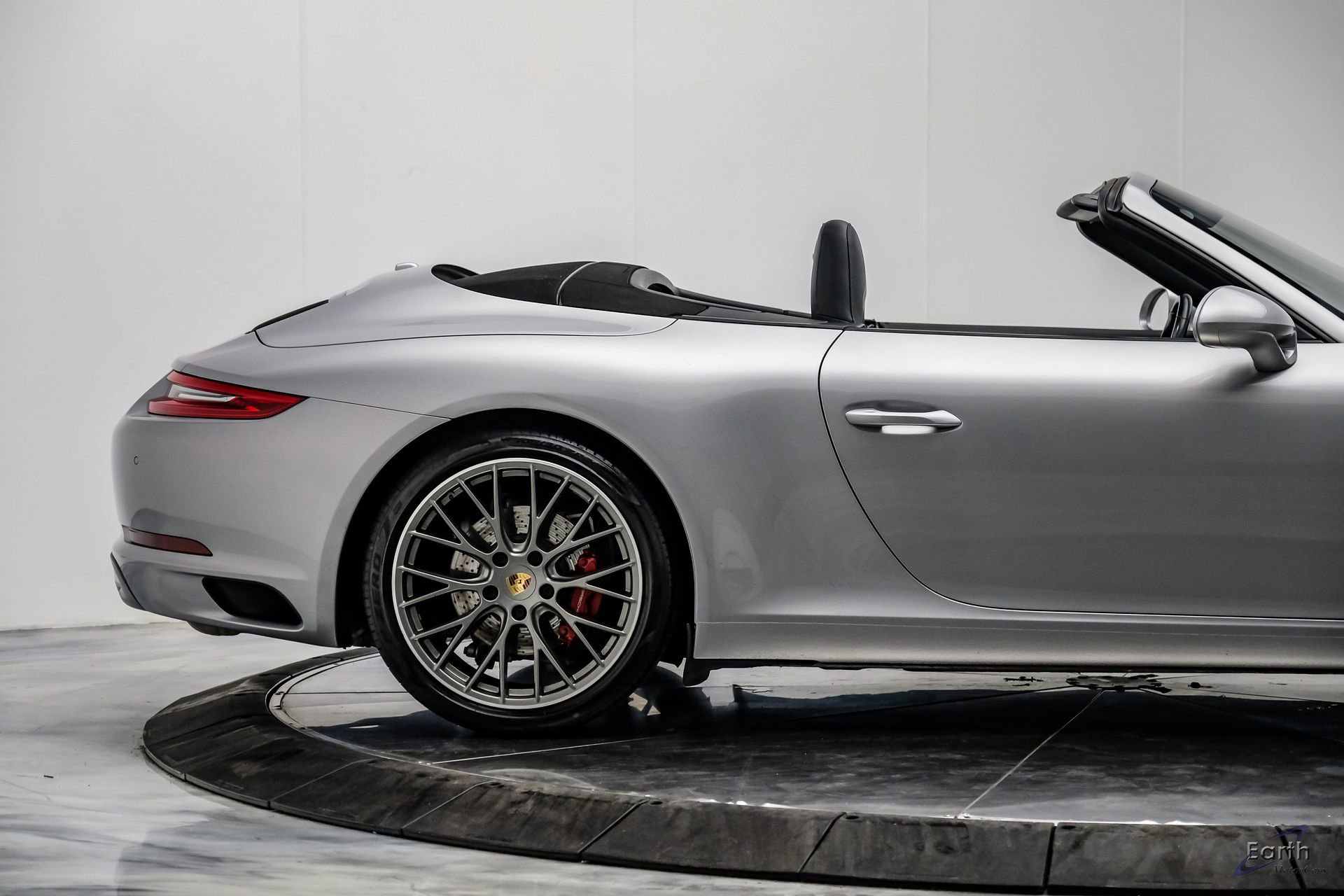 Used 2019 Porsche 911 Carrera S RWD image 25