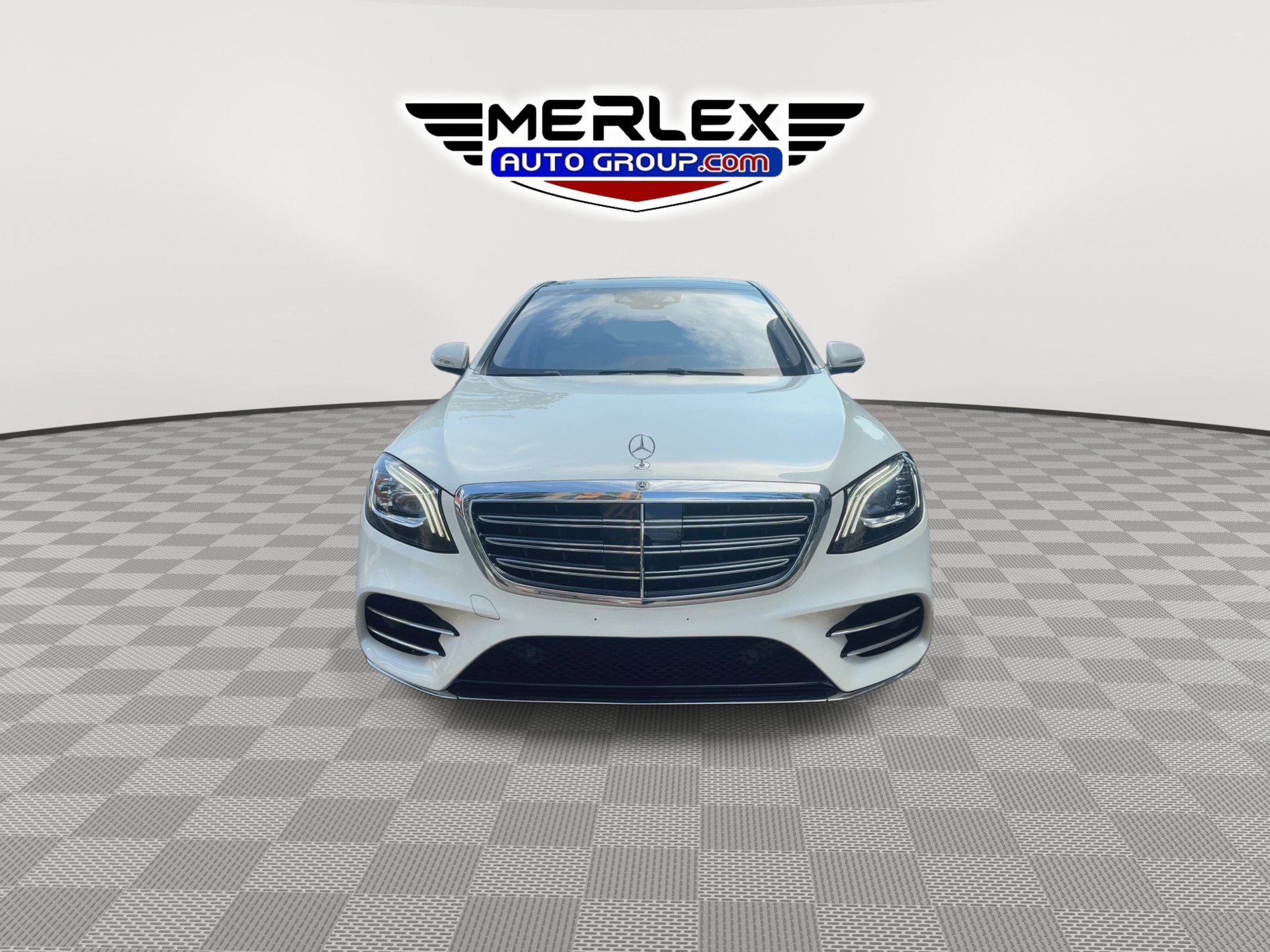 Used 2019 Mercedes-Benz S 560 4MATIC Sedan w/ AMG Line Exterior image 3
