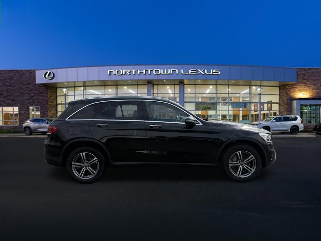 Used 2021 Mercedes-Benz GLC 300 4MATIC image 23