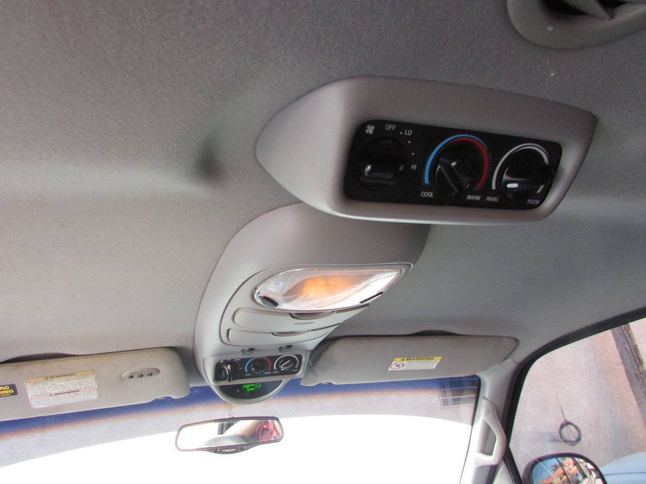 Used 2000 Lincoln Navigator 4WD image 27