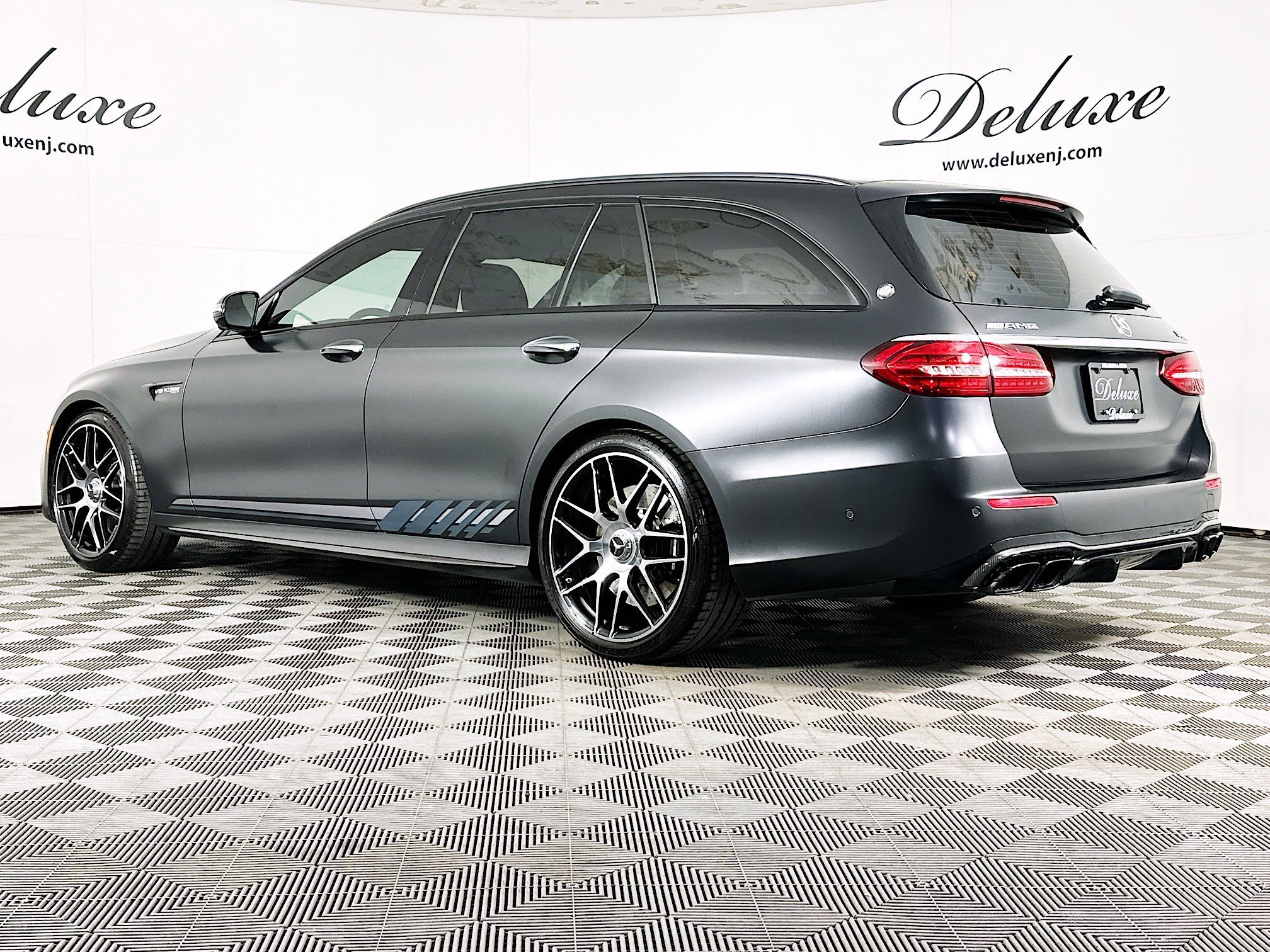 Used 2023 Mercedes-Benz E 63 AMG S image 4