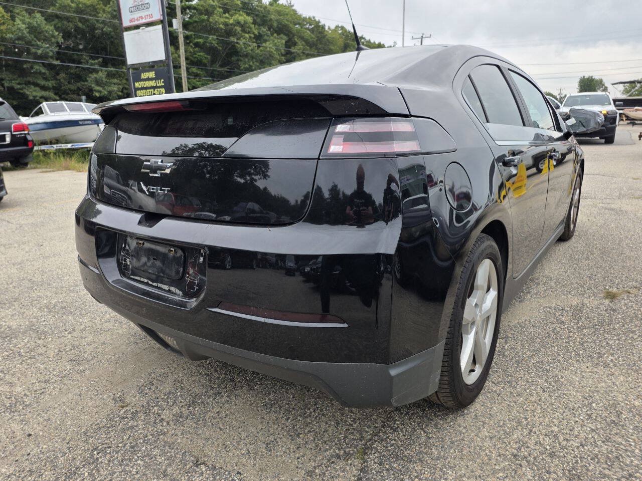 Used 2013 Chevrolet Volt FWD image 9