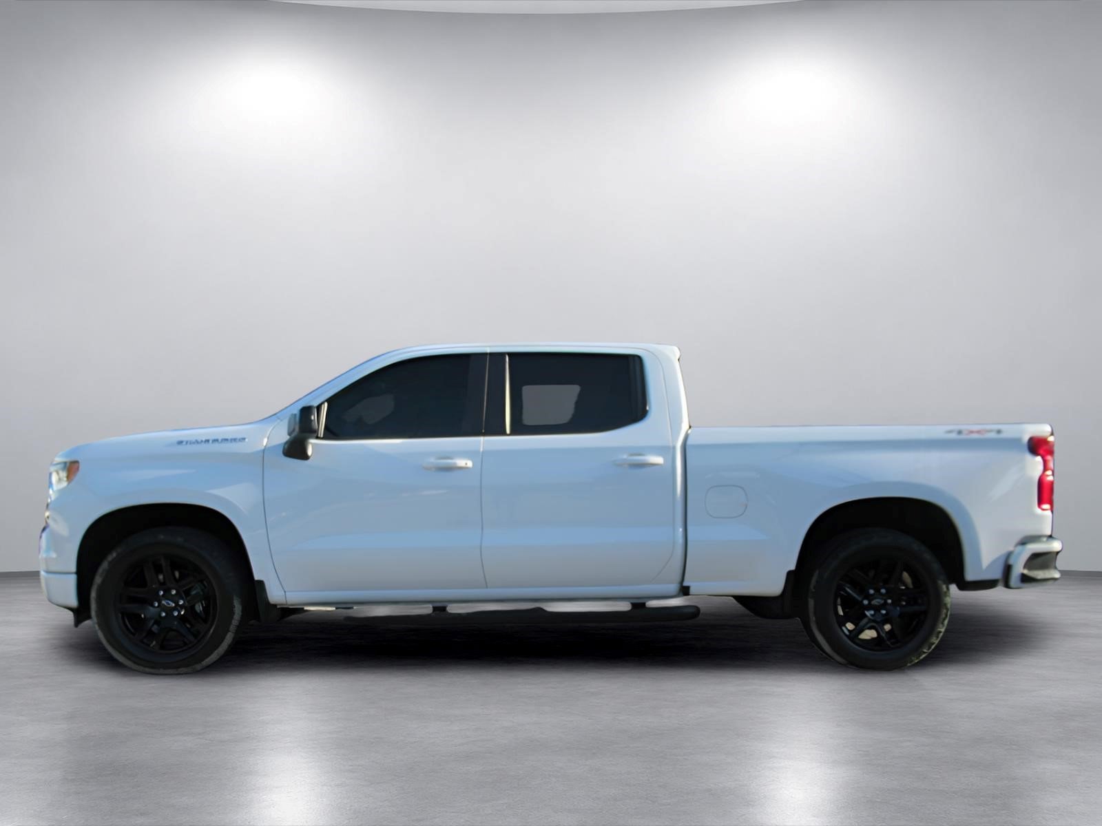 Used 2024 Chevrolet Silverado 1500 RST w/ Protection Package AWD/4WD image 4