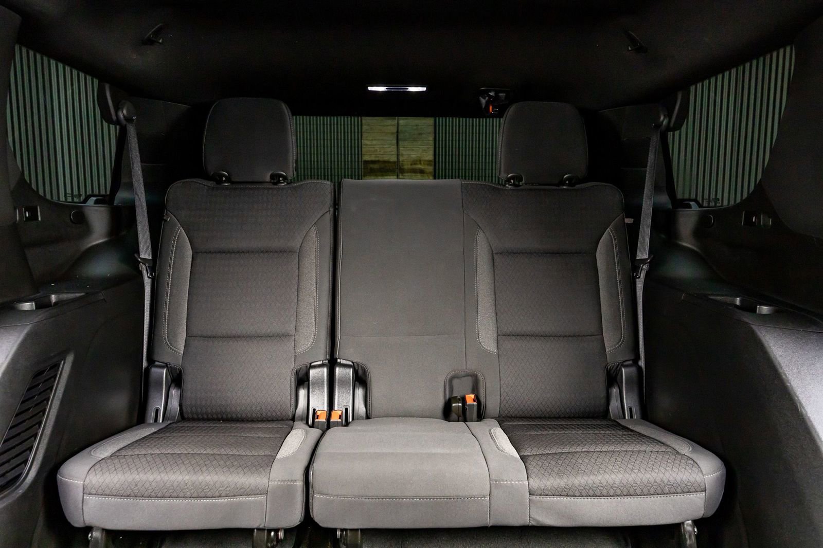 Used 2023 GMC Yukon SLE image 32