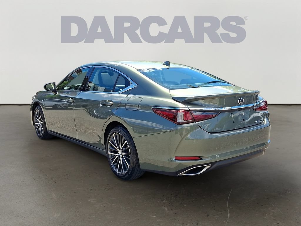 Used 2025 Lexus ES 350 w/ Premium Package FWD image 4