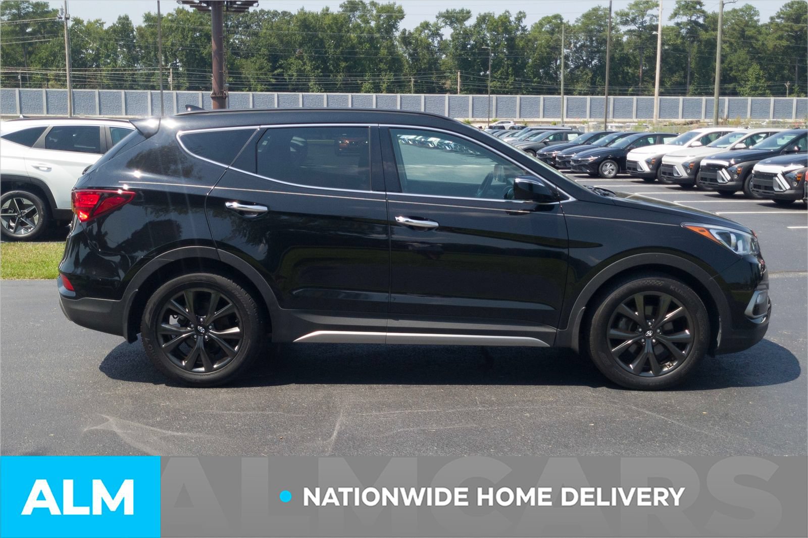 Used 2018 Hyundai Santa Fe Sport w/ 2.0T Ultimate Tech Package 05 AWD/4WD image 4