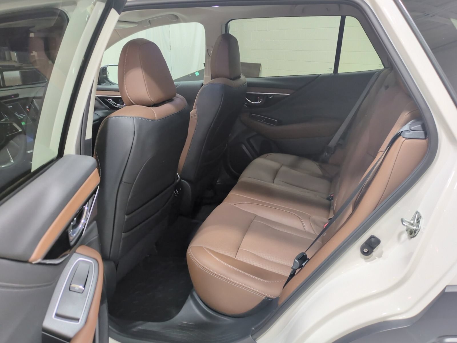 Certified 2024 Subaru Outback Touring XT AWD/4WD image 14