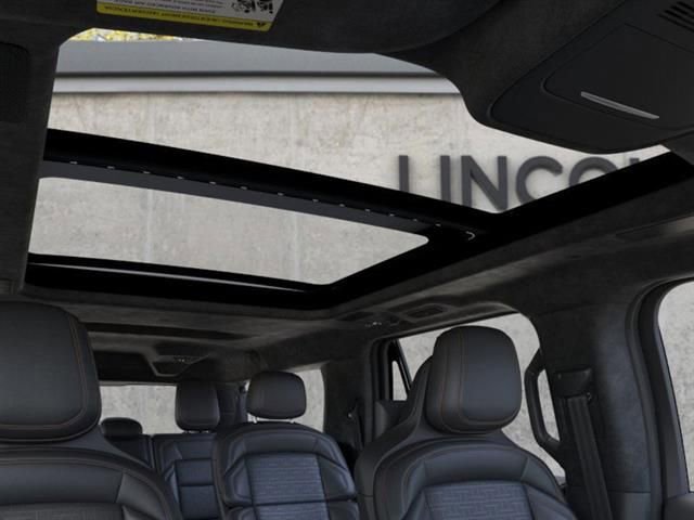 New 2026 Lincoln Navigator L Black Label AWD/4WD image 22