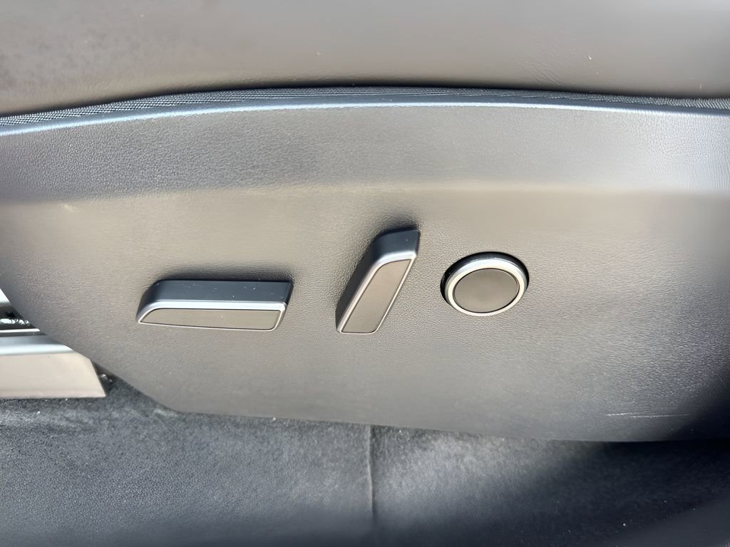 Used 2023 Tesla Model Y Long Range image 10