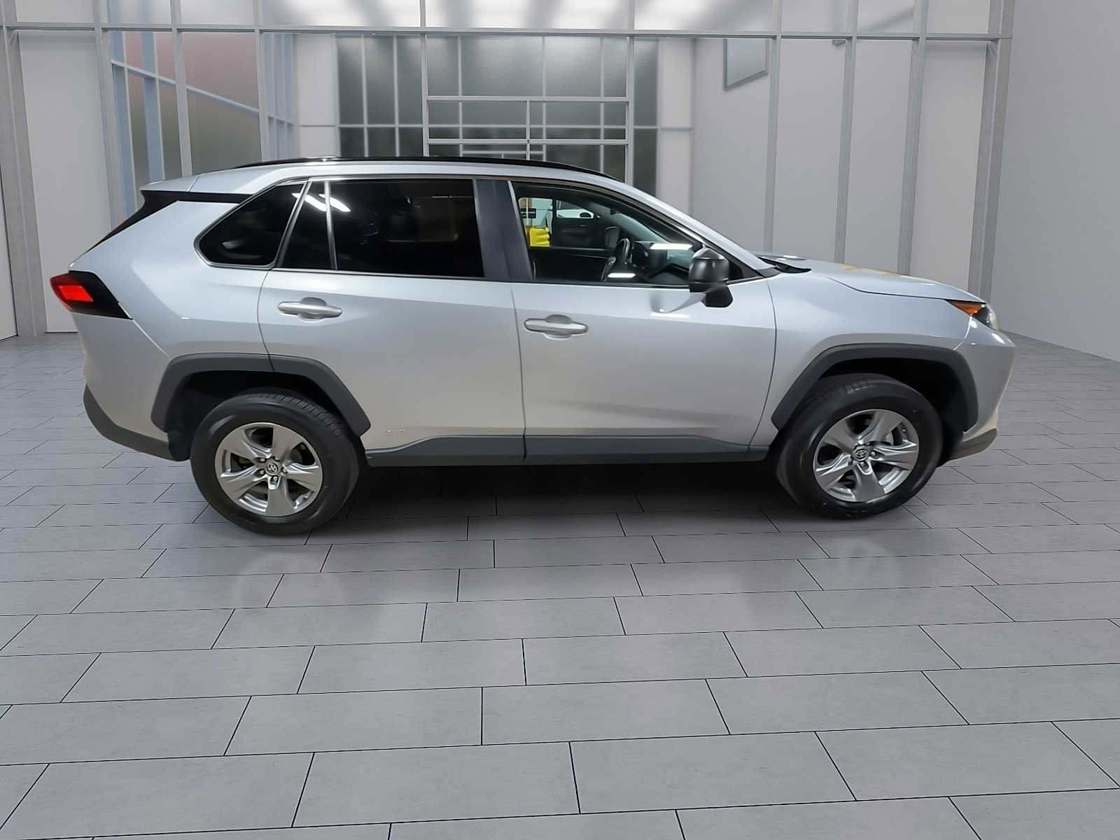 Certified 2022 Toyota RAV4 LE image 9