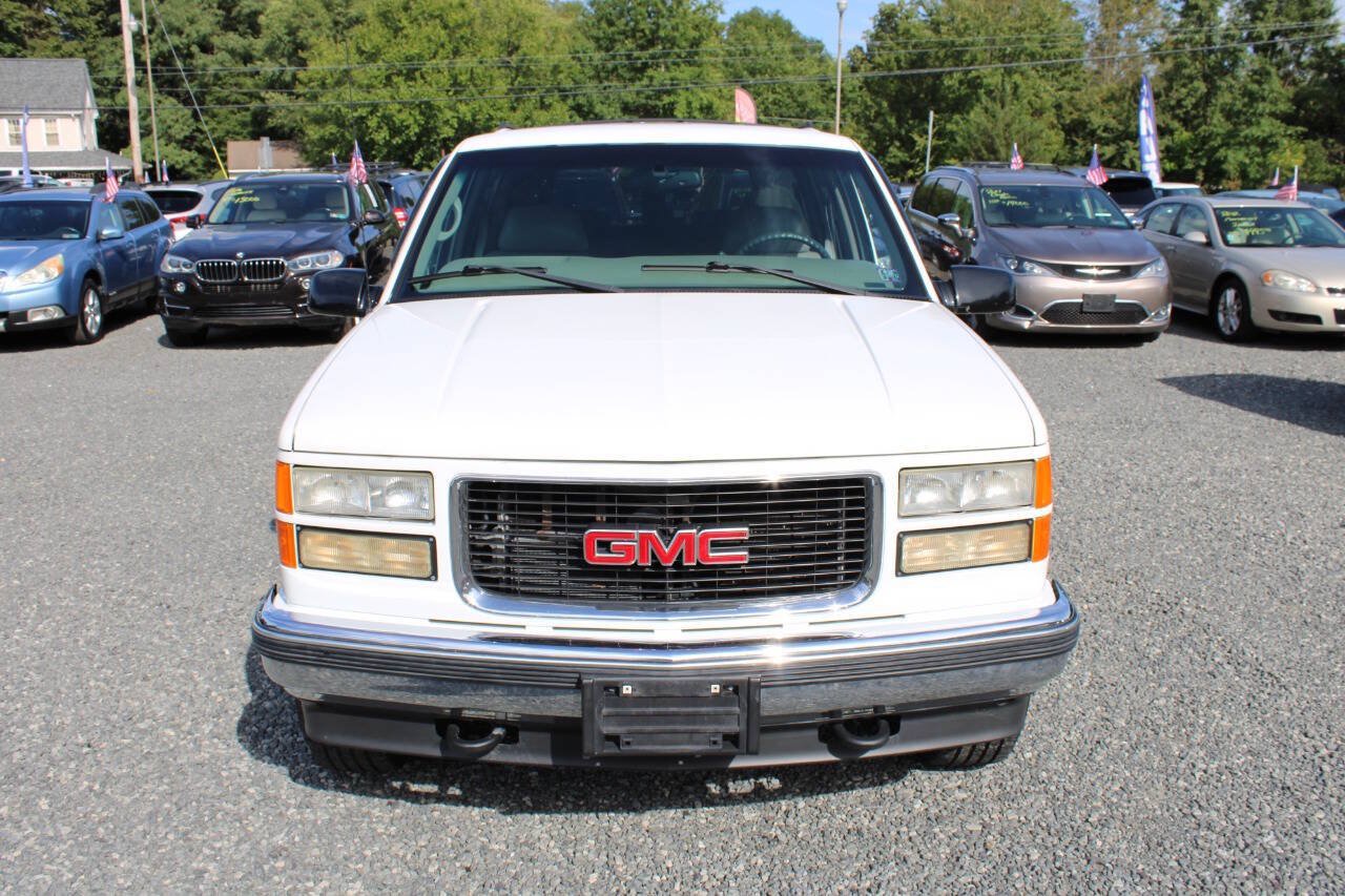 Used 1999 GMC Suburban 4WD w/ Marketing Opt Pkg 3 image 4