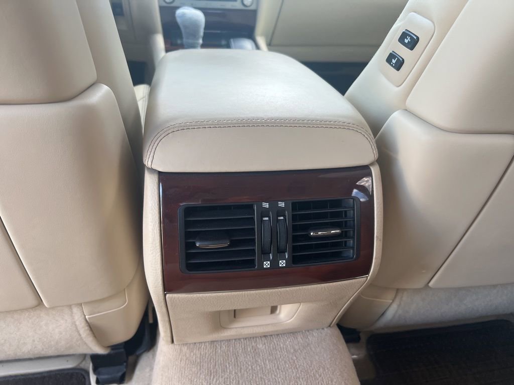 Used 2014 Lexus LS 460 w/ Ultra Luxury Package RWD image 15