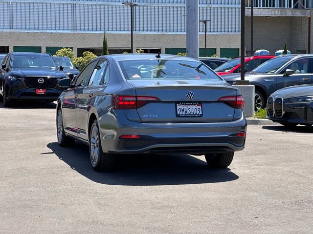 Used 2024 Volkswagen Jetta SE FWD image 31