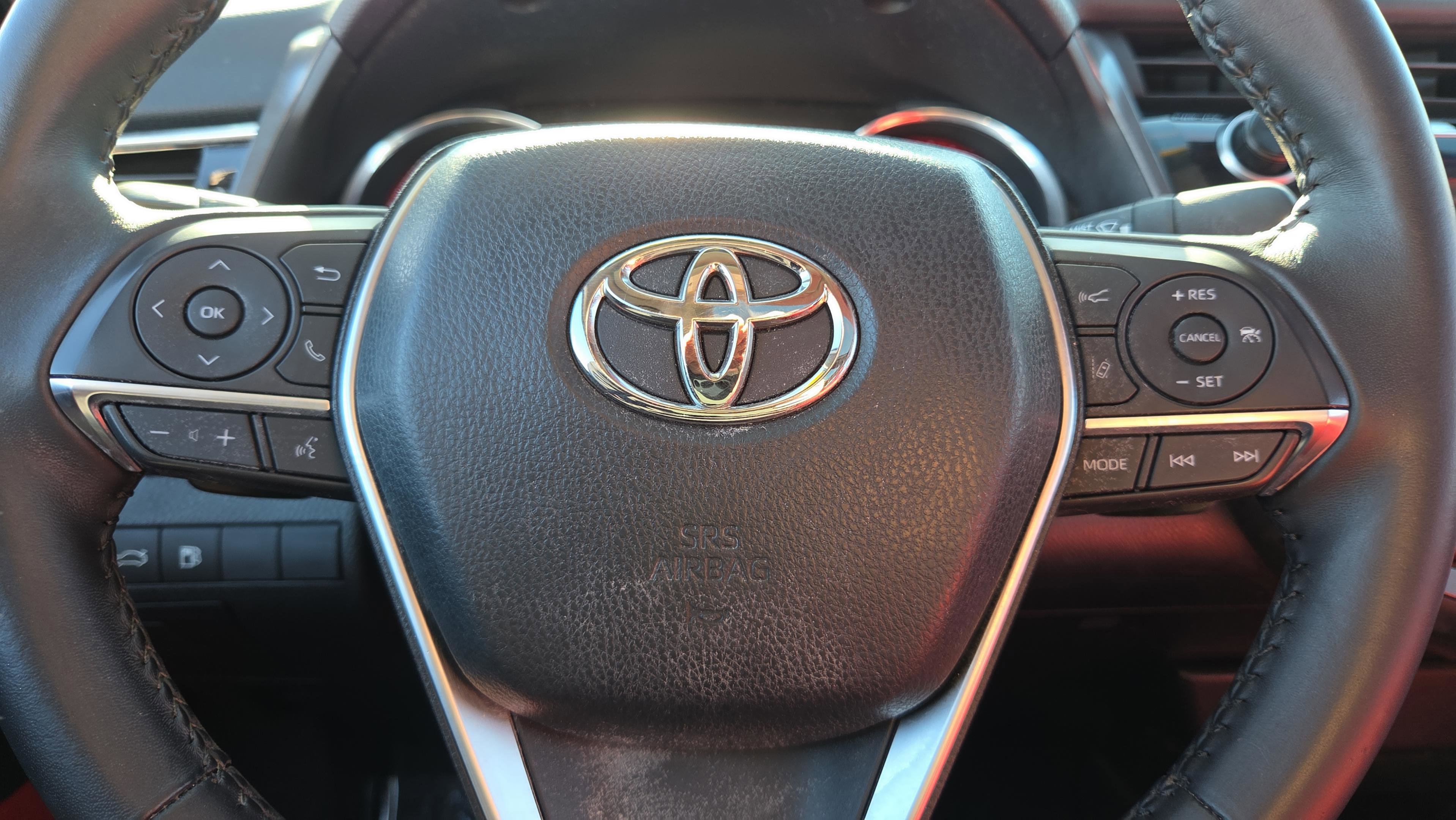 Used 2018 Toyota Camry XSE image 28