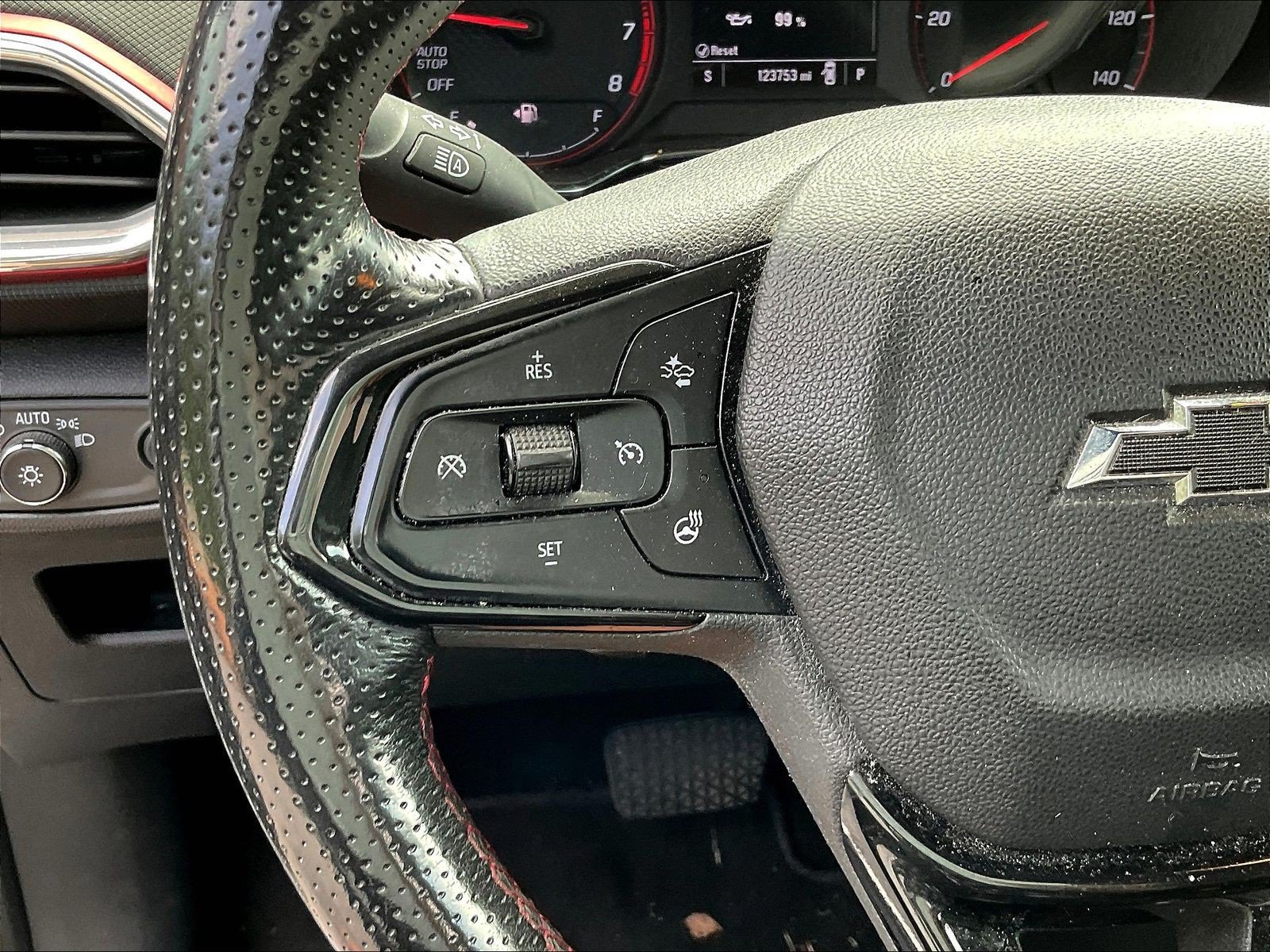 Used 2023 Chevrolet TrailBlazer RS w/ Convenience Package FWD image 11
