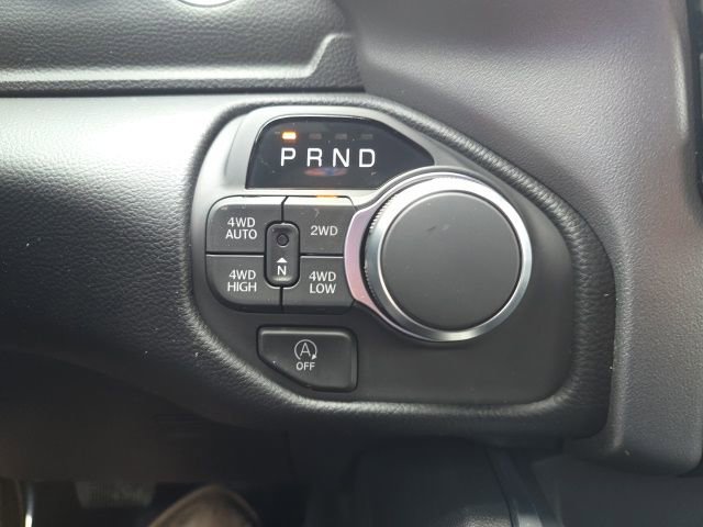 New 2026 RAM 1500 4x4 Crew Cab image 17