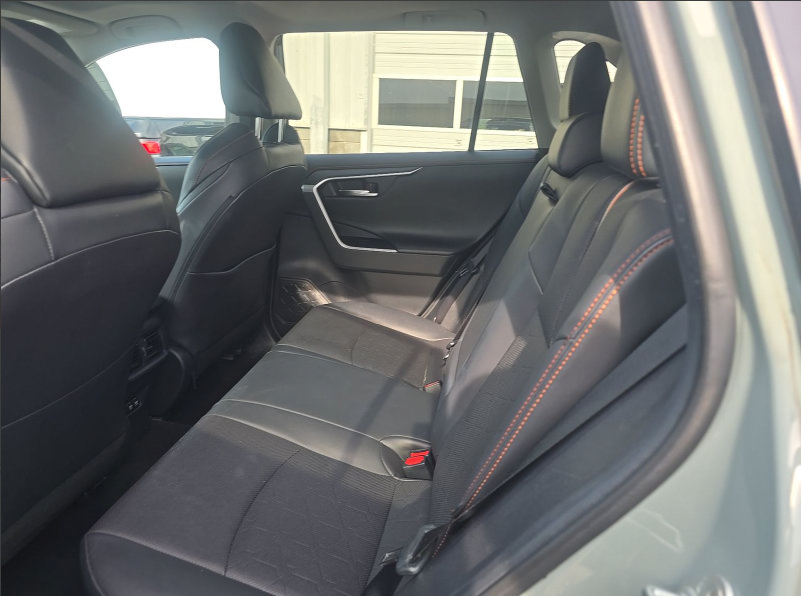 Used 2019 Toyota RAV4 Adventure w/ Cold Weather Package AWD/4WD image 8