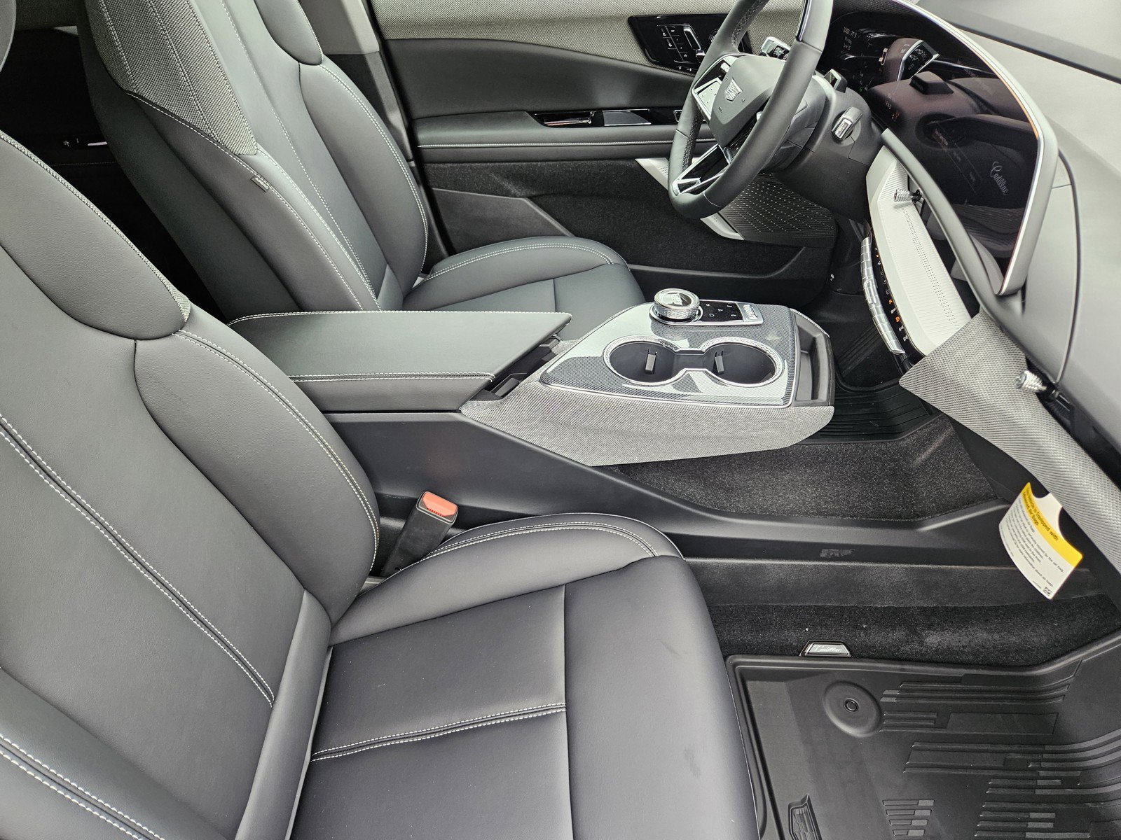 New 2026 Cadillac Optiq Luxury 1 RWD image 10