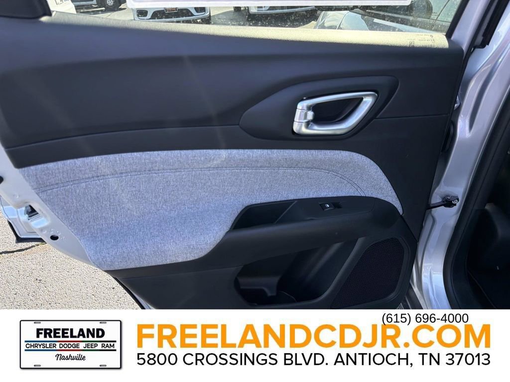 New 2026 Jeep Compass Latitude AWD/4WD image 14