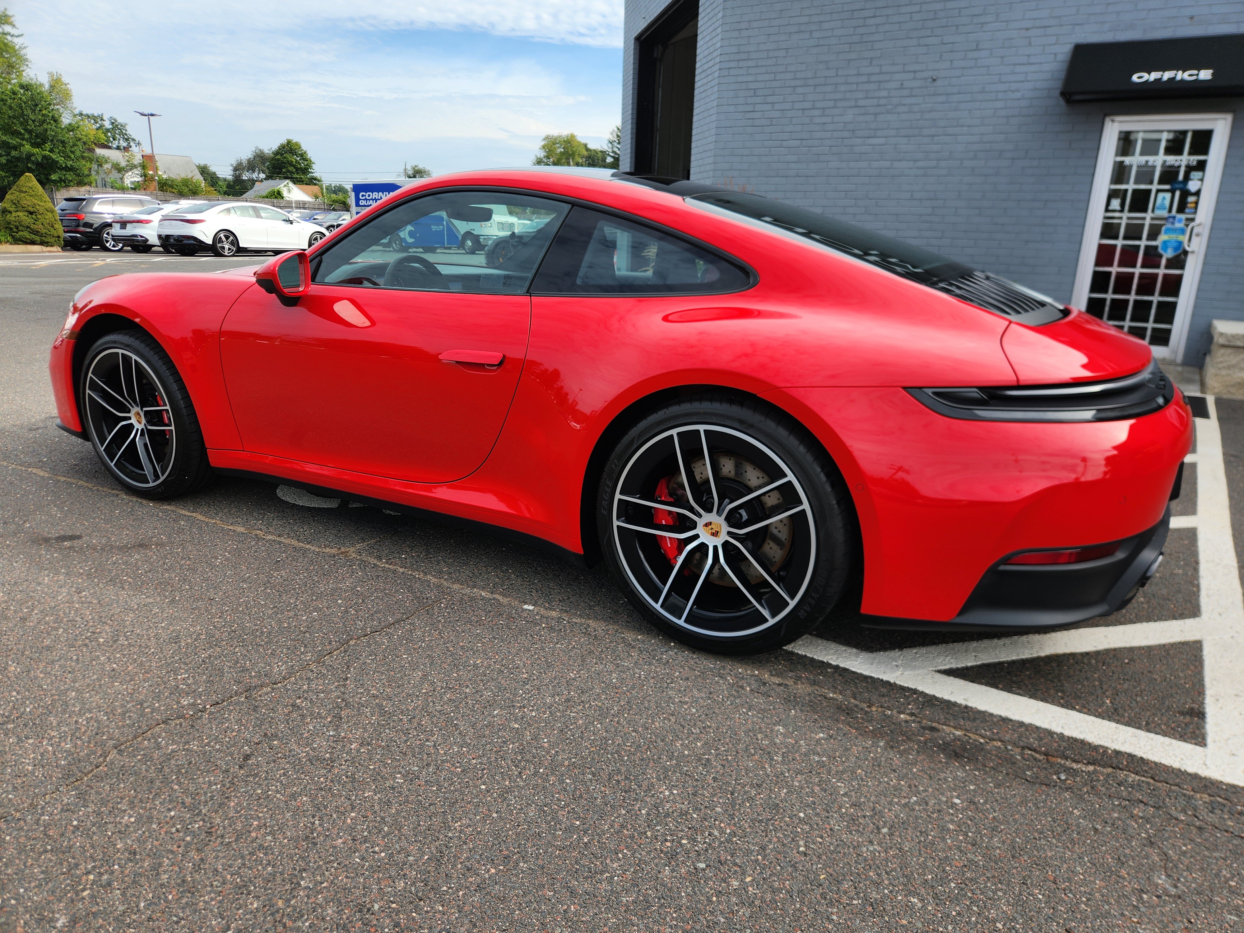 Used 2025 Porsche 911 Carrera S RWD image 18
