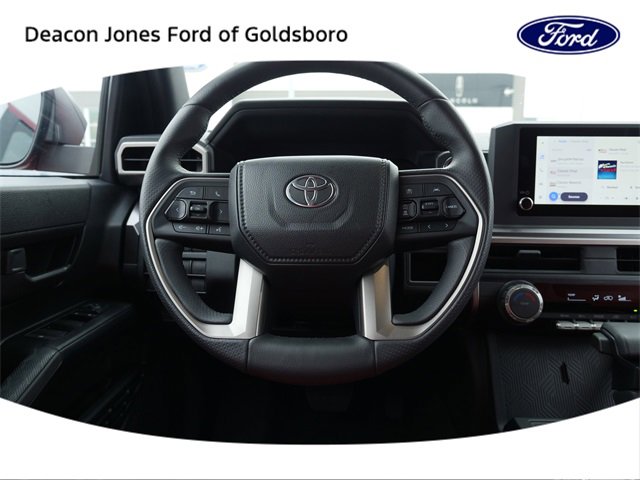 Used 2025 Toyota 4Runner SR5 image 17