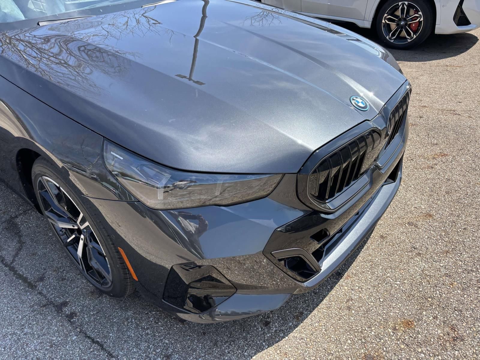 New 2026 BMW 550e xDrive image 13