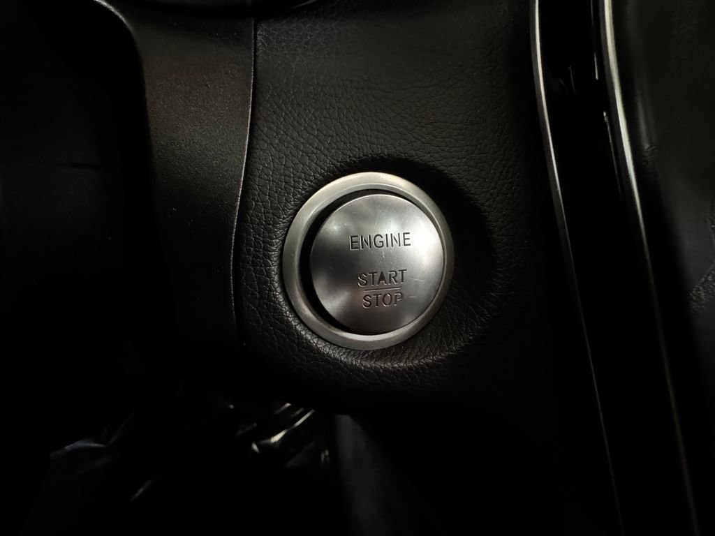 Used 2018 Mercedes-Benz GLC 300 GLC 300 image 23