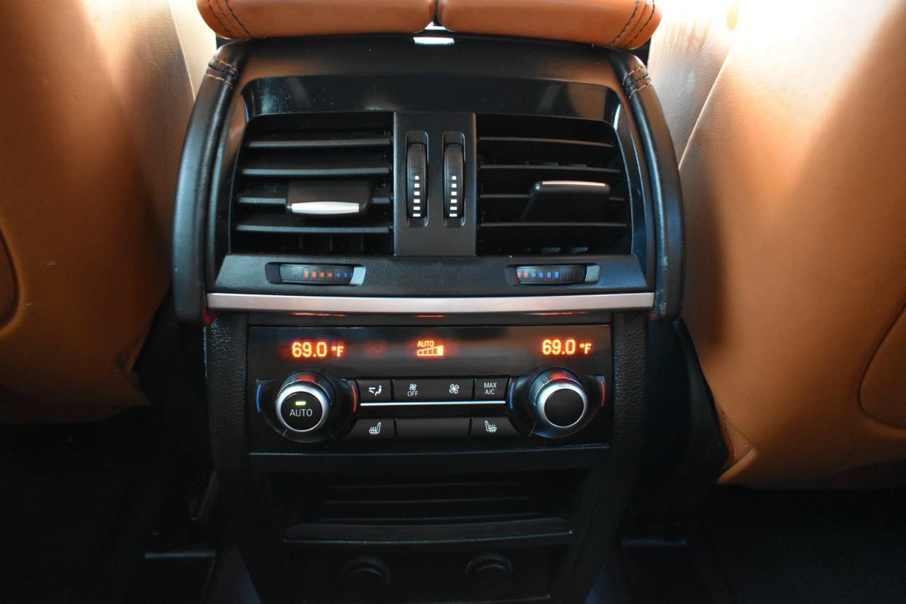 Used 2017 BMW X5 M AWD/4WD image 40