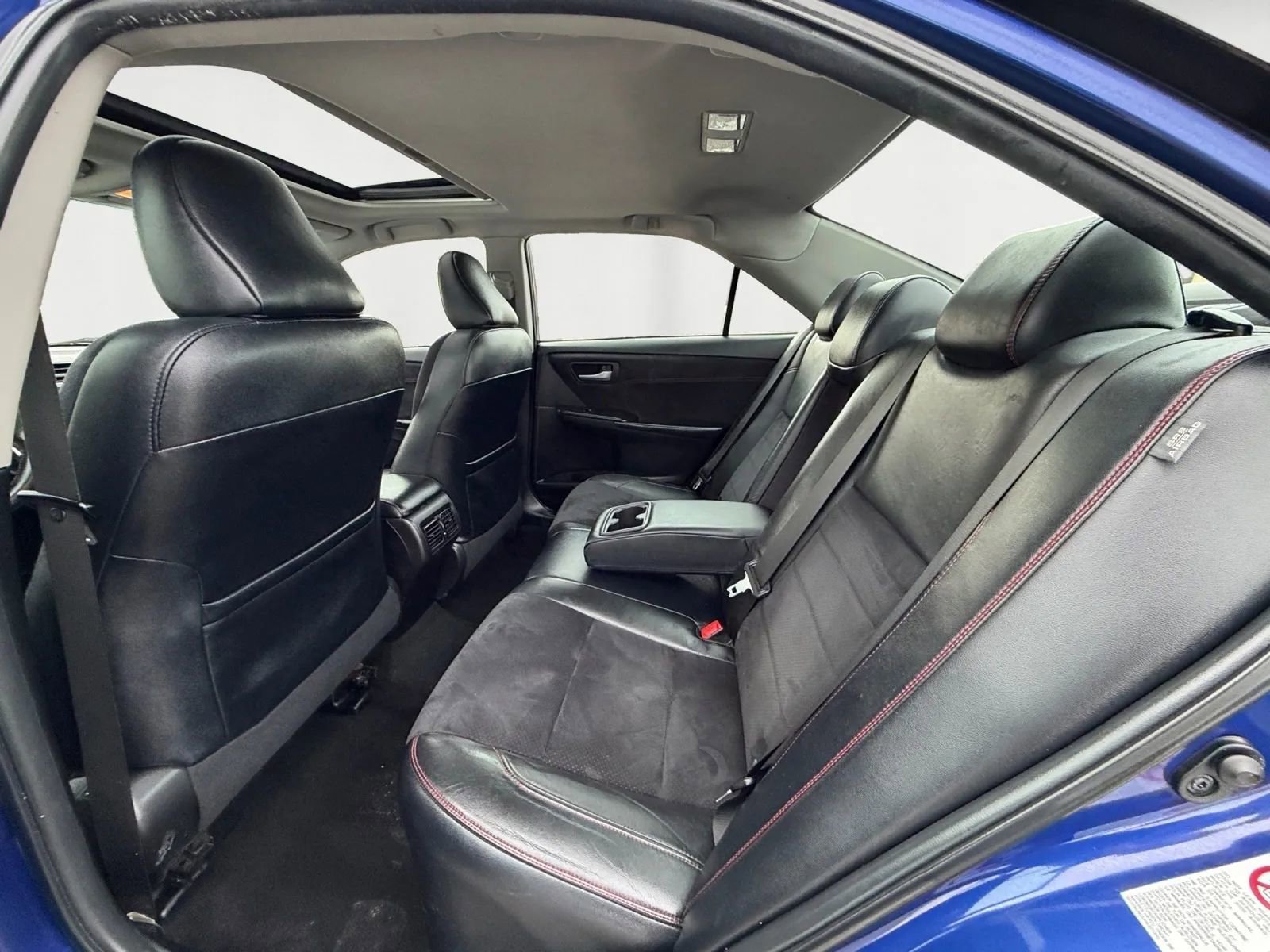 Used 2015 Toyota Camry XSE image 14