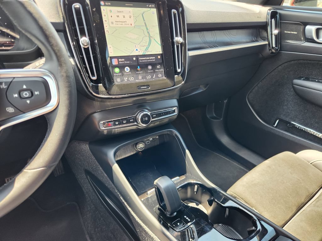 Certified 2023 Volvo C40 P8 Recharge Ultimate AWD/4WD image 30