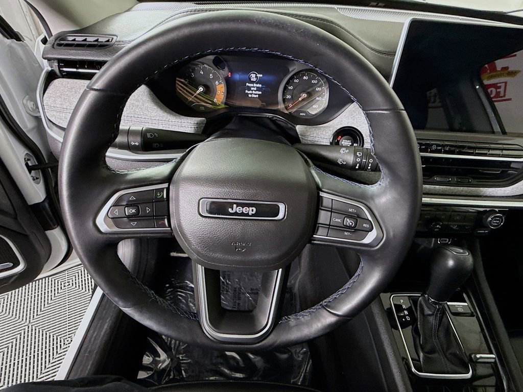 Used 2022 Jeep Compass Latitude w/ Sun and Sound Group image 21
