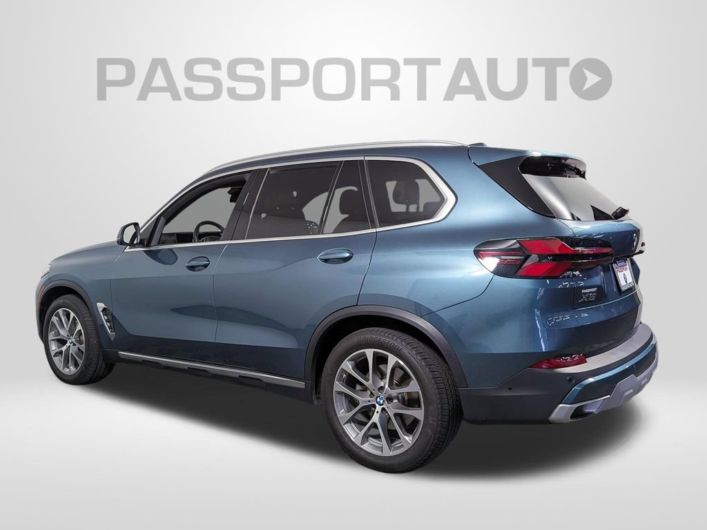 Used 2026 BMW X5 xDrive40i AWD/4WD image 3