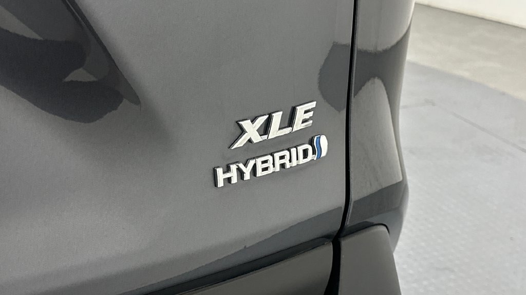 Certified 2023 Toyota RAV4 XLE w/ Convenience Package AWD/4WD image 19