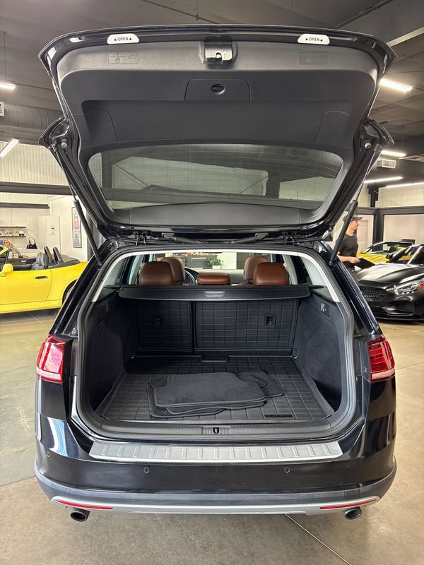 Used 2018 Volkswagen Golf Alltrack SEL AWD/4WD image 61