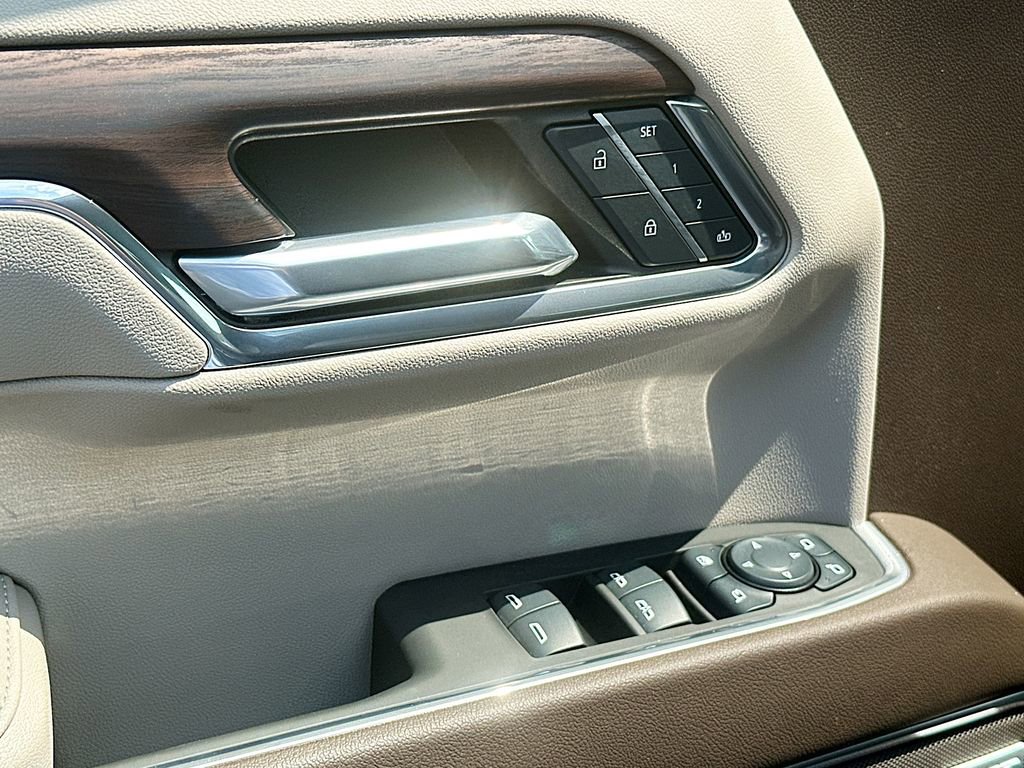 Used 2024 GMC Sierra 1500 SLT w/ SLT Premium Plus Package image 21