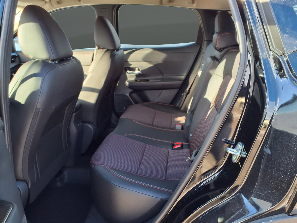 New 2026 Nissan Kicks SR w/ Cold Weather Package AWD/4WD image 19