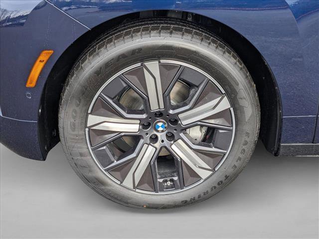 Used 2026 BMW iX xDrive45 image 10
