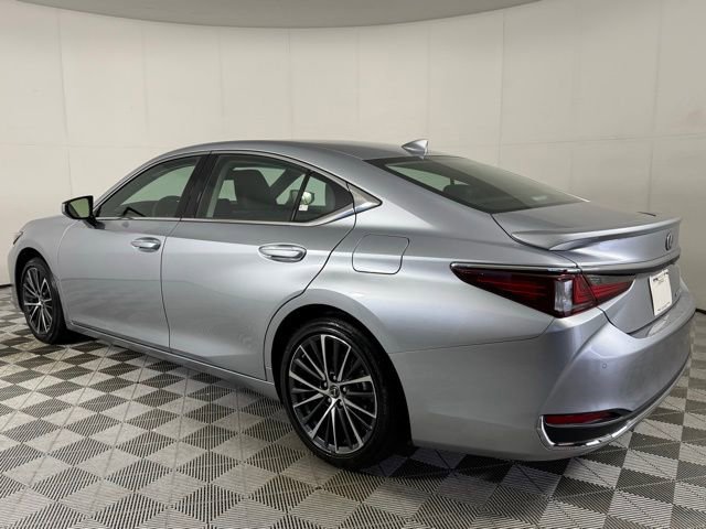 Certified 2025 Lexus ES 300h 300h w/ Premium Package image 4