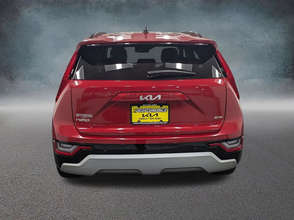 Certified 2023 Kia Niro SX Touring FWD image 5